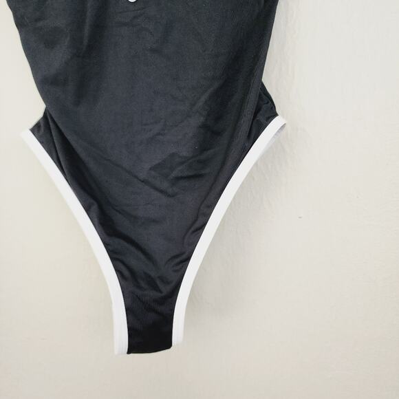 NEW Aqua 1/4 Placket Black White One-Piece Swimsuit Size Small - Picture 5 of 9